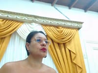 I am a Milf full of desires and ready to drive you crazy for me, I love to be unforgettable, I will seduce you and that you run my skin with softness but also with much firmness.