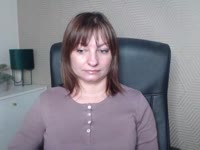 Close your eyes… My soft blonde hair brushes against your skin as I lean over you. My 75C curves press lightly against your back while my hands explore every inch of you, slow and warm at first… then firmer, making you gasp. My blue-green eyes lock on yours in the candlelight, half-angel, half-devil, deciding whether to spoil you… or tease you until you beg like in the best scenes of Fast & Furious – fast, intense, and unforgettable.