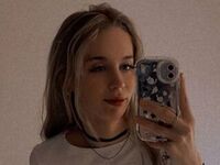 hot camhooker AliceWoody