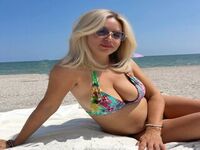 hot cam girl masturbating with sextoy AnneNicolle