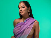 free webcam chatroom AnoukChopra