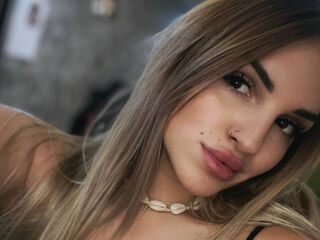 naked webcamgirl AuroraPhillips