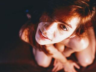 webcam strip tease show CleoCharm