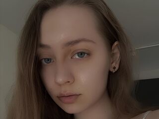 chat with cam EllieCornfield
