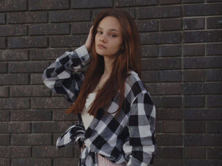 masturbating camgirl KaiKiening