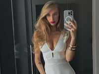 webcam show KikkyHey