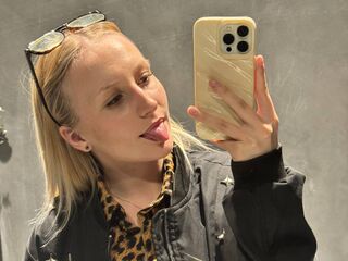 fingering webcamgirl picture LucilleWiste