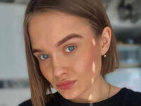free video chat MyriamQuinnan