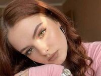 fingering camslut RomanaPittsinger