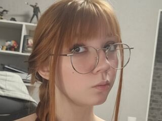 hot cam girl masturbating with vibrator RozellaBouch