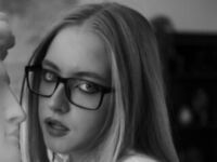 cam girl chatroom SheliaEdwards