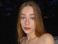 hot naked webcam girl EmilliaFox