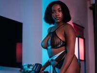 nude LivSinclair