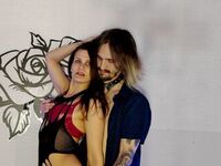 adult cam couple show JinnAndJillian