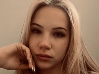 chatrubate cam girl AletaKunde