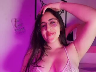 naked camgirl picture AmyVele