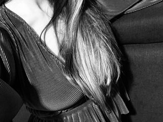 web cam show AndraRose