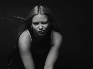 girl cam nude AngellaMaulin