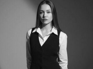 naughty camgirl fingering shaved pussy ArianeRovell