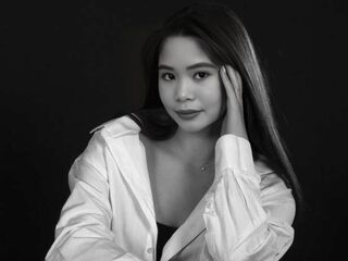 kinky webcam model AyaNicole
