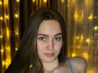 nude webcam girl photo BernardineCaiafa