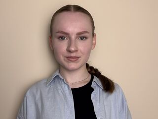 sexy webcamgirl pic BettyannGrenon