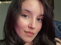 fingering girl cam BirdieBirchett