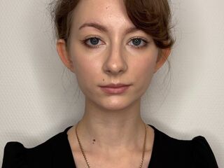 naked cam chatroom CandiKays