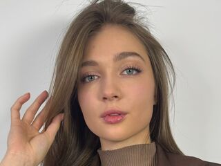 masturbating webcamgirl CarlenaBoulay