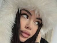 camgirl playing with vibrator CherlynDarm