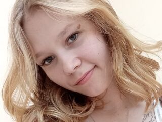 cam girl showing tits DainePostema