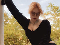 girl showing pussy DarnellSehorn