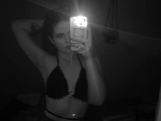 live cam girl gallery DoloresHuesing