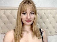 naked webcam girl picture ElleMills