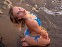 topless webcamgirl EllisSpark