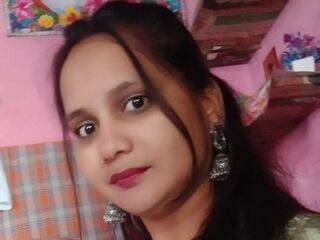 live chatroom EmiliaWalker