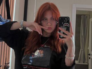 sexy camgirl EmmaMinis