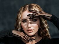 strip tease show EvaVibe