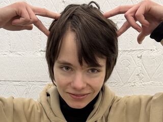 cam girl spreading pussy GermaineBininger