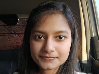 hot cam girl fingering pussy GretaCyrus