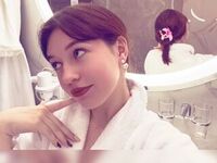 nude gamgirl GudrunManzone