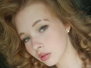 fingering webcamgirl picture IllaPytlewski