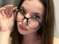 fingering girl cam JoannieZbierski