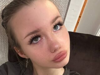 camgirl masturbating with vibrator JuliaStevens