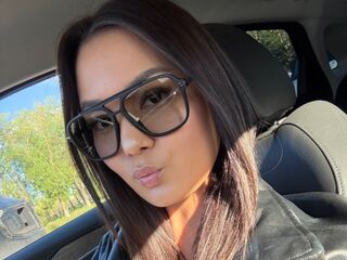 naughty cam girl masturbating with dildo KathyChrisp