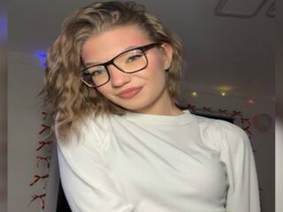 webcam striptease show KatieGoodacre