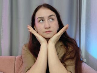 camslut spreading pussy KattrinGolden