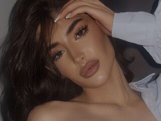 webcamgirl KayonaEvans