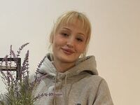 girl cam naked KyungMikes