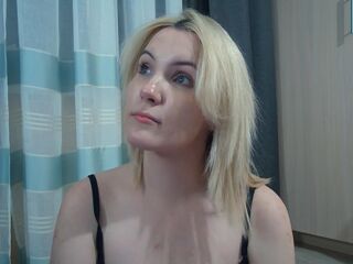 camgirl chat room LyndaHuppenbauer